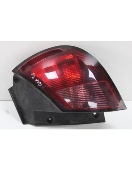 Lampa prawa tylna MR957366 CIEMNA Mitsubishi Colt