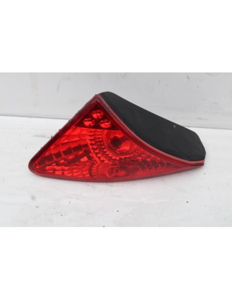 Lampa tylna lewa w klapę Peugeot 3008