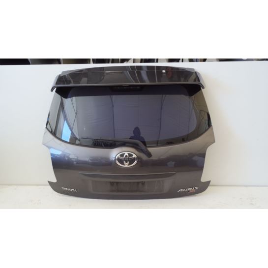 Klapa bagażnika kompletna Toyota AURIS E15 209