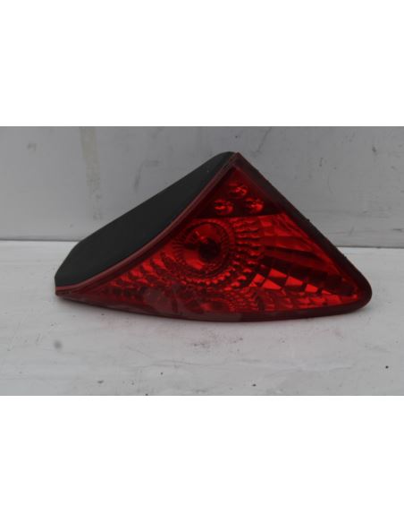 Lampa tylna prawa w klapę Peugeot 3008