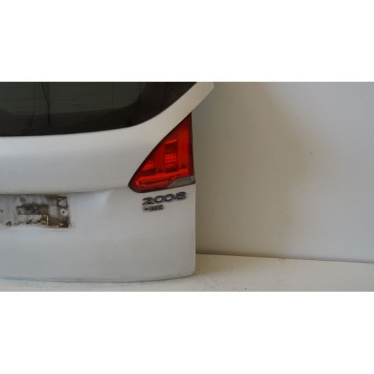 Klapa bagażnika kompletna Peugeot 2008 biała perła