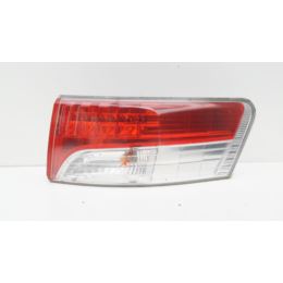 Lampa tylna prawa Toyota AVENSIS III T27