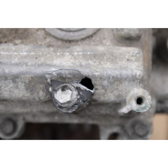 Silnik bez osprzętu Toyota YARIS II 1.3 16V benzyn