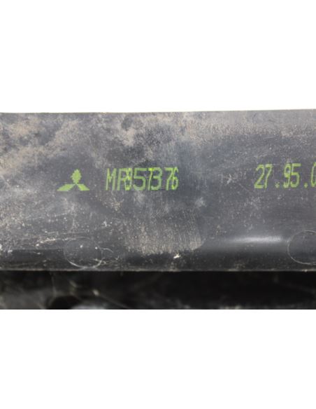 Lampa prawa tylna MR957376 Mitsubishi Colt