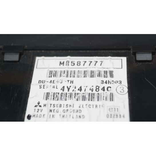 Wyświetlacz Radia Mitsubishi COLT MR587777 DU-4E40