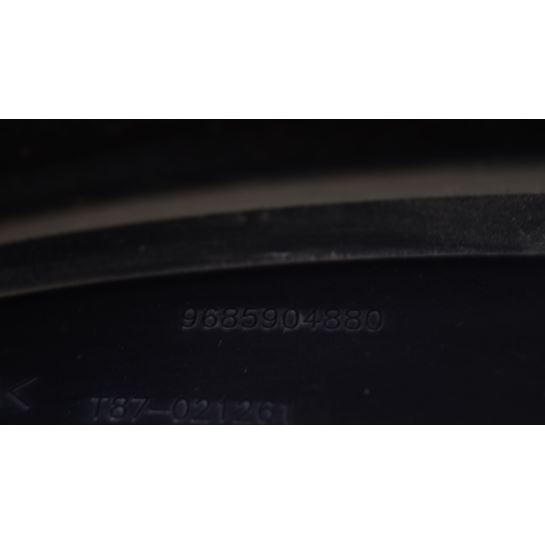 Błotnik lewy przód Peugeot 5008 9685904880