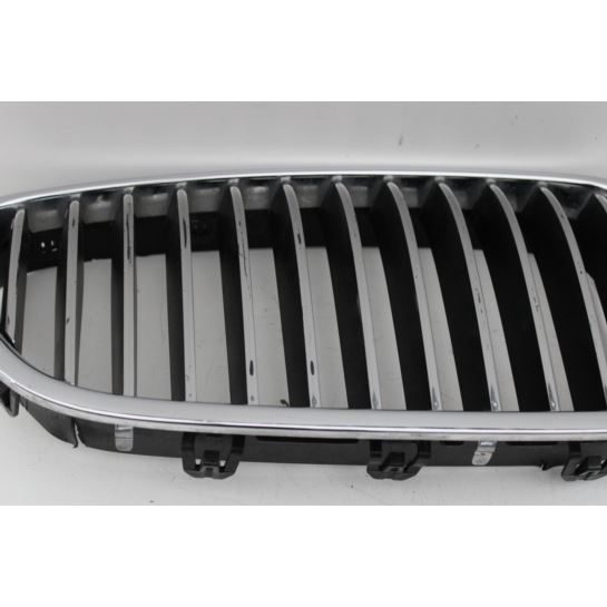 Atrapa chłodnicy (nerka) prawa BMW F10 F11