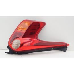 Lampa tylna prawa Nissan JUKE I 10-14