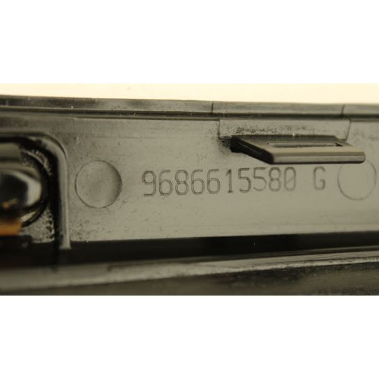 Listwa szyby czołowej lewa Peugeot 508 9686615580