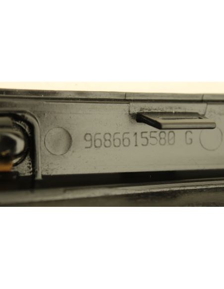 Listwa szyby czołowej lewa Peugeot 508 9686615580