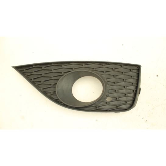 Kratka zderzaka prawa Seat IBIZA IV 6J0853666A