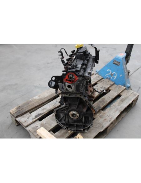 Silnik słupek Dacia Renault 1.5 DCI