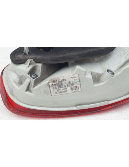 Lampa tylna prawa w klapę Peugeot 2008 9678074580