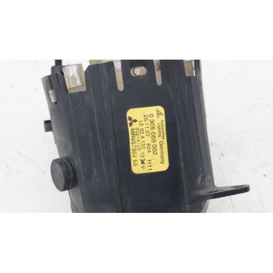 Halogen prawy lampa przeciwmgielna Mitsubishi