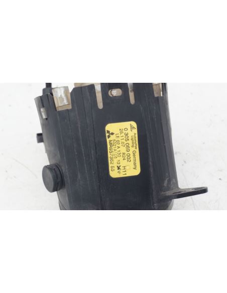 Halogen prawy lampa przeciwmgielna Mitsubishi