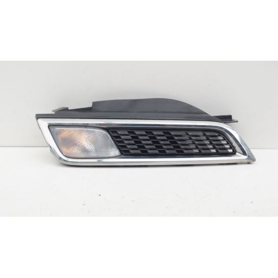 Atrapa ramka halogen prawy MICRA K12 62322BG00A
