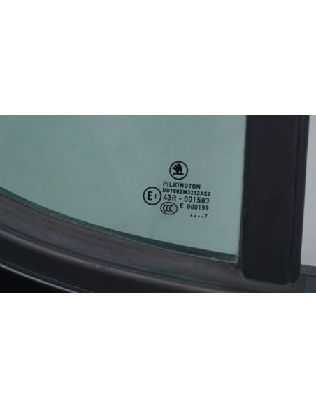 Drzwi tylne prawe Skoda Fabia II lakier 9910