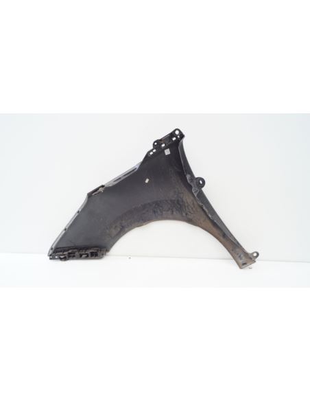 Błotni prawy przód Peugeot 5008 9685904780