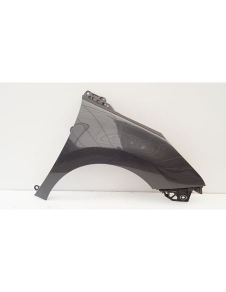 Błotni prawy przód Peugeot 5008 9685904780