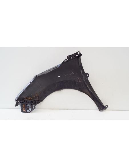 Błotni prawy przód Peugeot 5008 9685904780