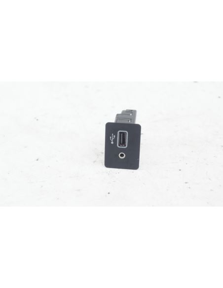 Gniazdo port USB AUX Nissan MICRA K14 284H35FA0C