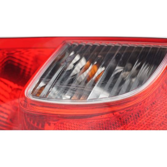 Lampa tylna lewa Nissan MICRA K13 220-17944