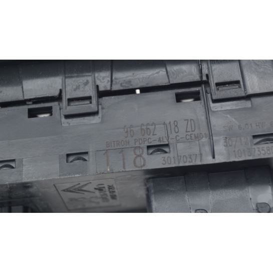 Panel przełączniki szyb Peugeot Citroen 96662118ZD