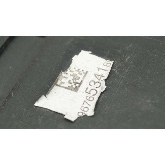Pas przedni Peugeot 2008 9677952180