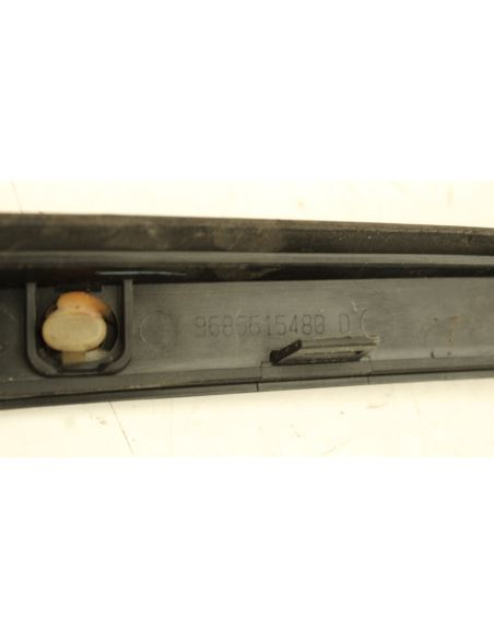 Listwa szyby czołowej prawa Peugeot 508 9686615480