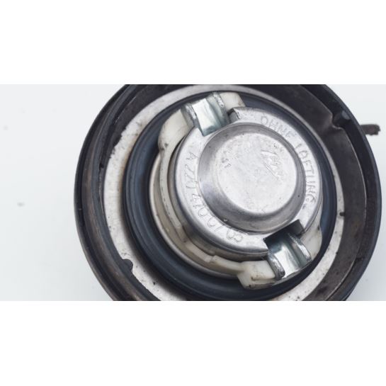 Korek wlewu paliwa Mercedes W203 W204 W209 W211