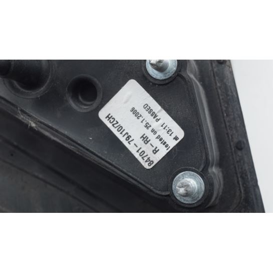 Lusterko prawe 3 pin Suzuki SX4 84701-79J10 UK