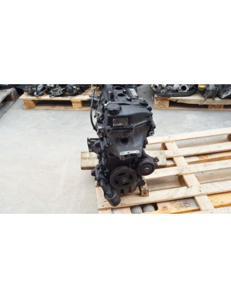 Silnik bez osprzętu słupek 1.0 12V Toyota YARIS