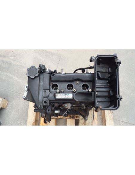 Silnik bez osprzętu słupek 1.0 12V Toyota YARIS