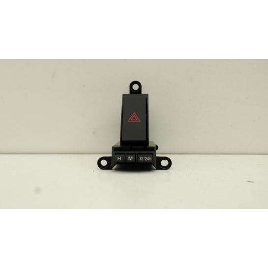 Przełącznik światła awaryjnego Mazda 3 BBP3664H0