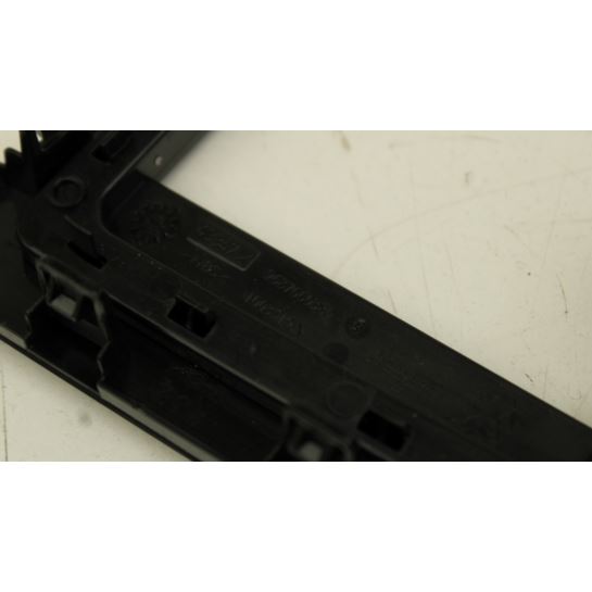 Panel ramka lewarka automat Peugeot 508 9687660380