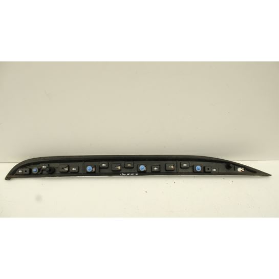 Listwa dachowa lewa Peugeot 2008 9806404877