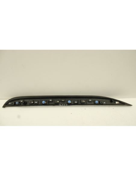 Listwa dachowa lewa Peugeot 2008 9806404877