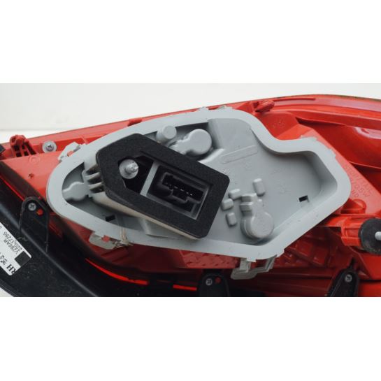 Lampa tylna prawa Peugeot 508 9686293680A