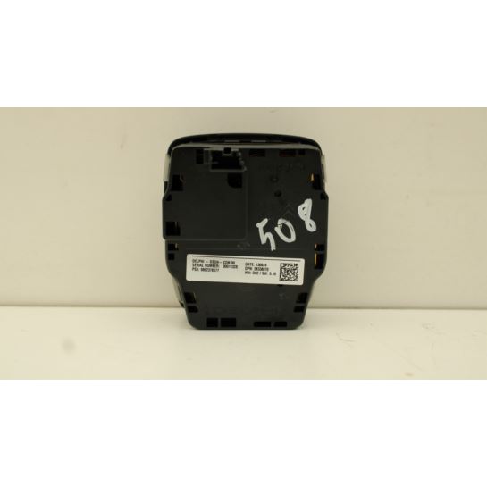 Przełącznik radia nawigacji Peugeot 508 9802378577