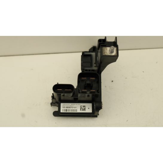 Rozdzielacz prądu BMW F20 F21 F30 680670101