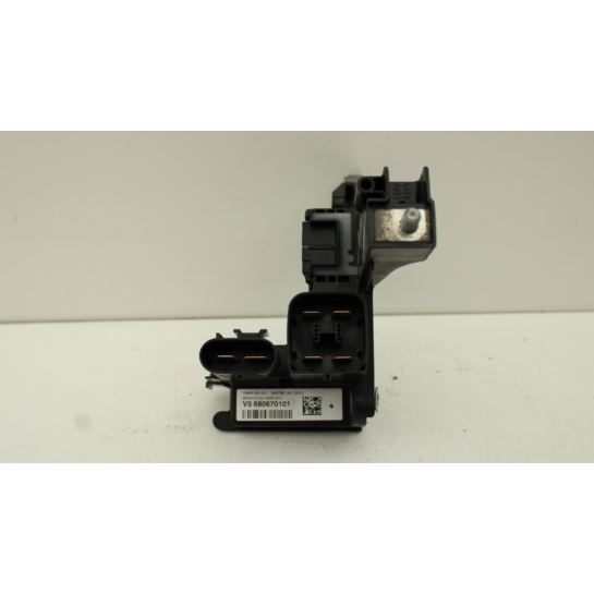 Rozdzielacz prądu BMW F20 F21 F30 680670101