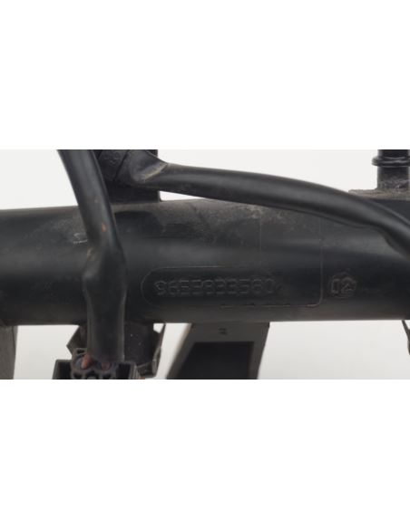 Listwa wtryskowa Citroen Peugeot 1.4 8V