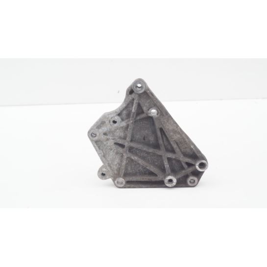 Łapa alternatora Opel Suzuki Fiat 1.3 JTD 55199568