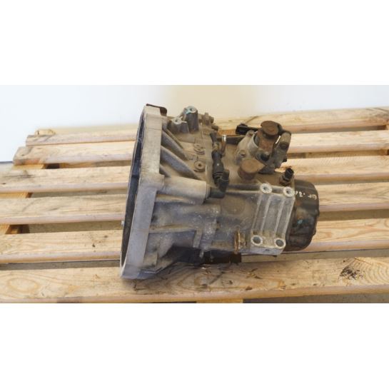 Skrzynia biegów Suzuki SWIFT 1.3 DDIS 28F15073
