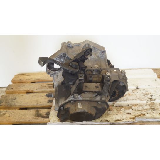 Skrzynia biegów Skoda Seat Vw 1.6 16V 02T301103AB