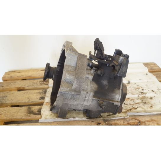 Skrzynia biegów Skoda Seat Vw 1.6 16V 02T301103AB