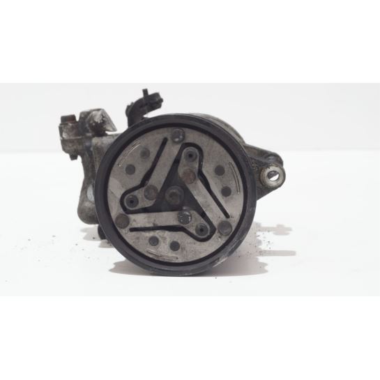 Sprężarka klimatyzacji HYUNDAI 1.1 12V 97701
