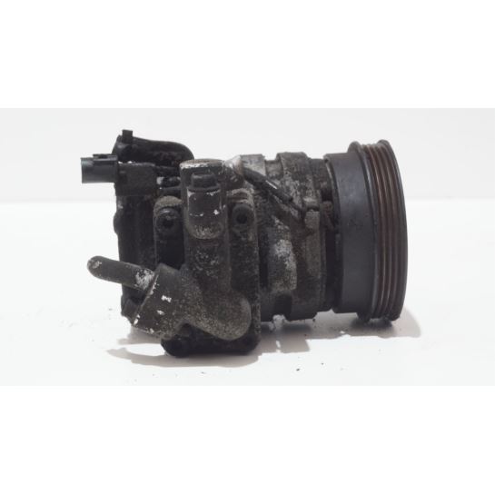 Sprężarka klimatyzacji HYUNDAI 1.1 12V 97701