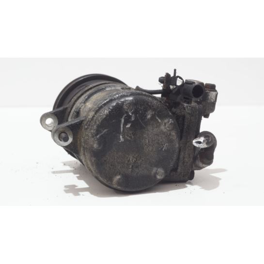 Sprężarka klimatyzacji HYUNDAI 1.1 12V 97701