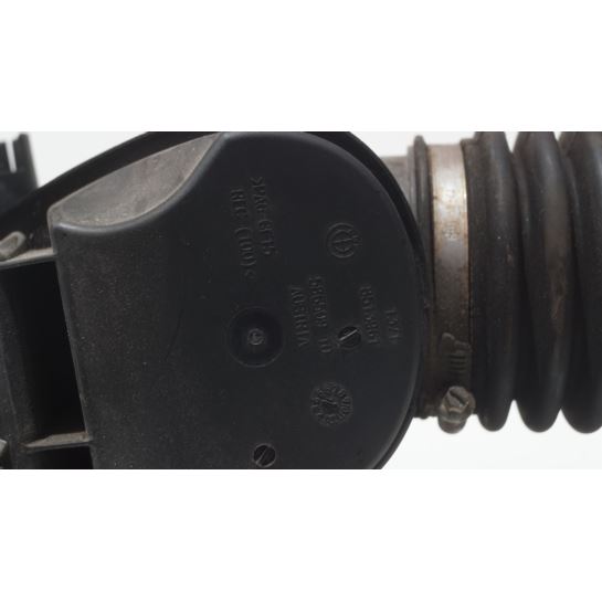 Rezonator powietrza rura BMW F20 F21 1.5 D 8513961